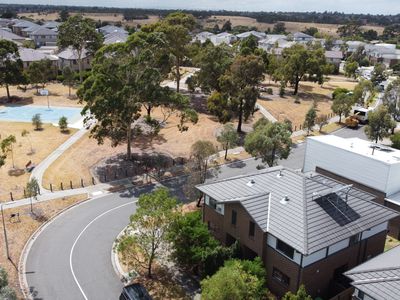 27 Parkmore Crescent, Westmeadows