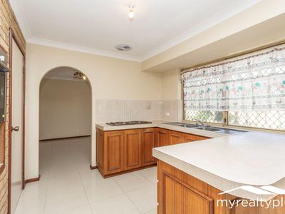 2 Casuarina Way, Morley