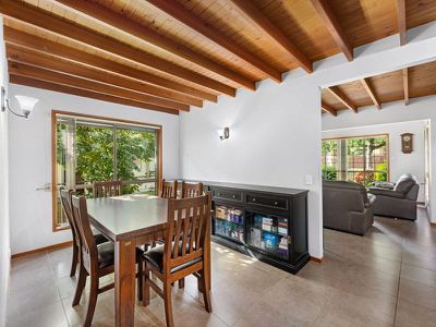 54 Strathaird St, Darra