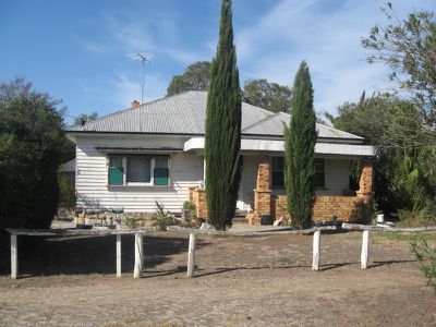10 Stewart Street, Horsham