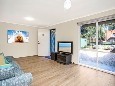22 Ormiston Court, Taperoo