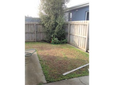 2 / 12 Parkland Drive, Hamlyn Heights