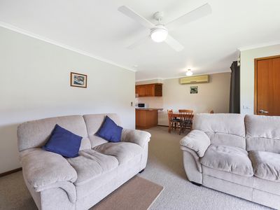 11 / 7 Donovans Road, Warrnambool