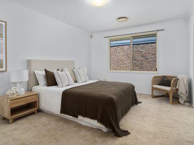 12 Glenrock Court, Wattle Grove