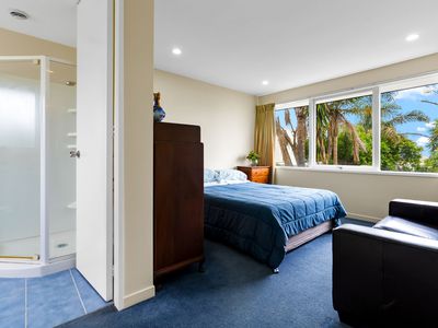 21A Peter Terrace, Castor Bay