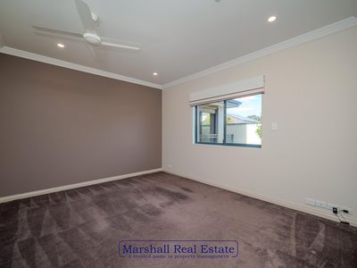 8 Newgain Cres, Carramar