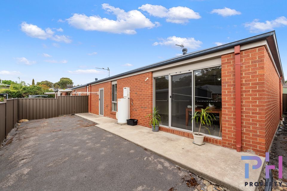 1 / 4 Rosemary Court, Golden Square