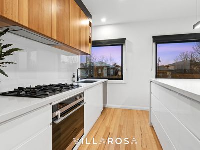 19 Lapin Grove, Wandana Heights