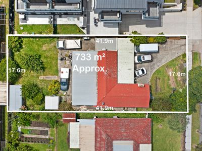 1449 Centre Road, Clayton