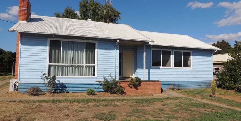 27 Main Street, Strathbogie