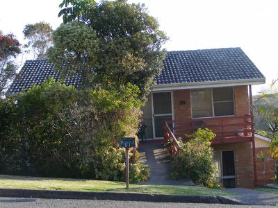51 Lakeview Crescent, Forster
