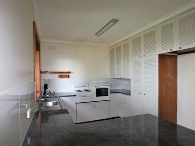 14 Hillcrest Avenue, Mount Gambier