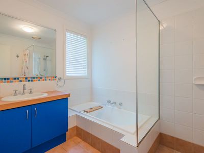 8A Woonona Place, Kallaroo