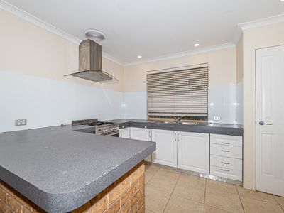 13 Glenarber Way, Willetton