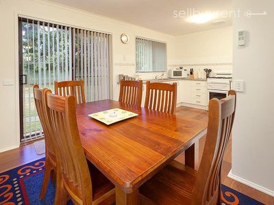 4 WILTSHIRE CRESCENT, Wodonga
