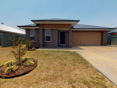 4 Waterfall Crescent, Dubbo