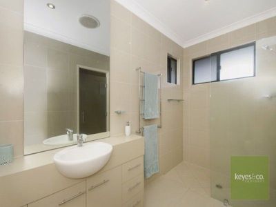 27 Riverwood Drive, Idalia