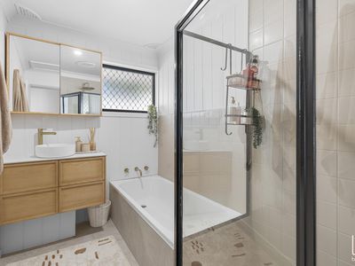 21 Phyllis Avenue, Kanwal