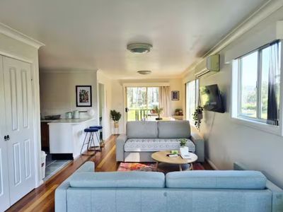 53 Cornfield Parade, Fishermans Paradise