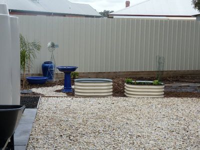 1 / 13 Deakin Court, Horsham
