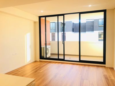 605 / 1 Pinnacle Street, Miranda