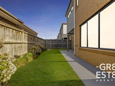 77 Morningside Boulevard, Cranbourne West