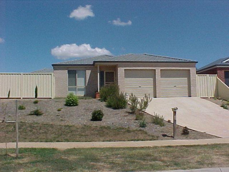 16 Cambridge Drive, Mansfield