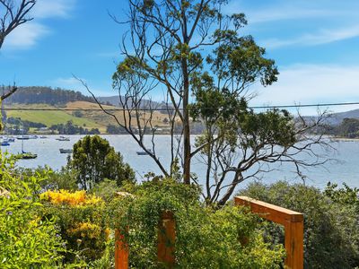 10 Crooked Tree Court, Nicholls Rivulet