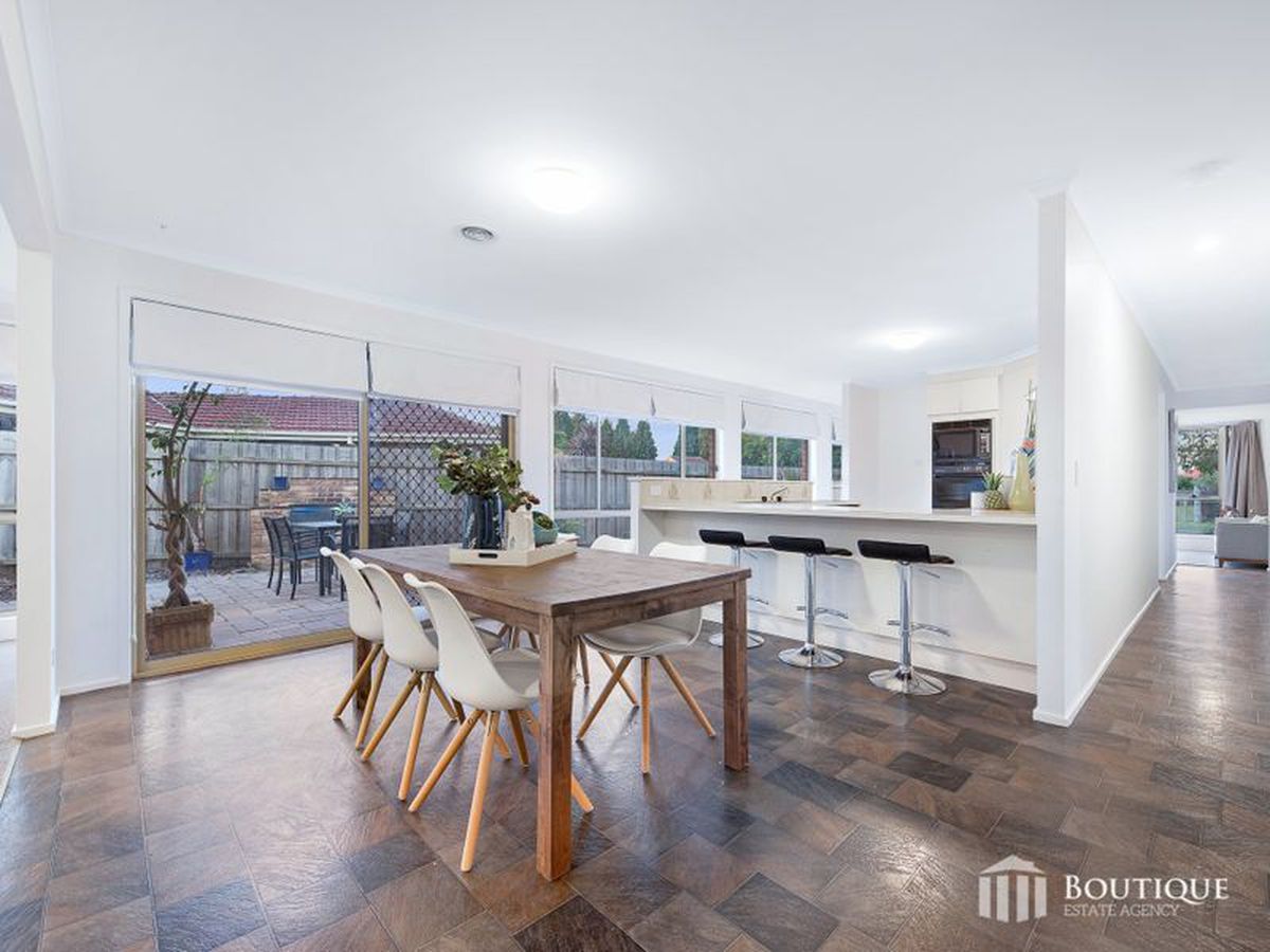 52 Bellbrook Drive, Dandenong North