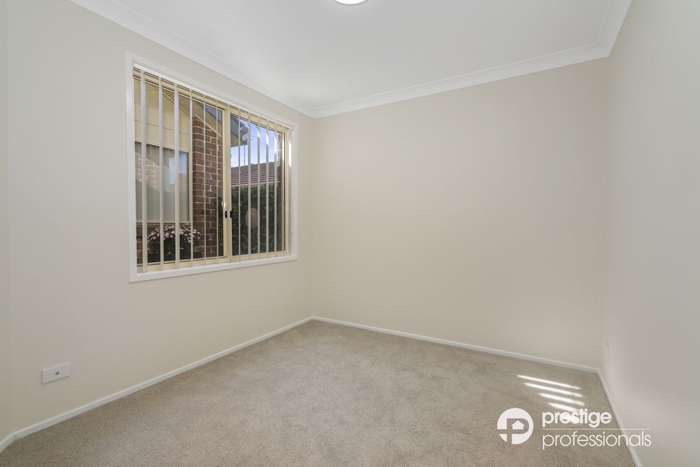 10 Glenrock Court, Wattle Grove