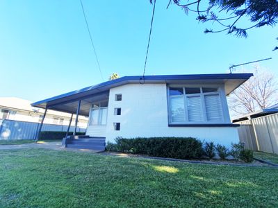 11 Gilbert Street, Dubbo