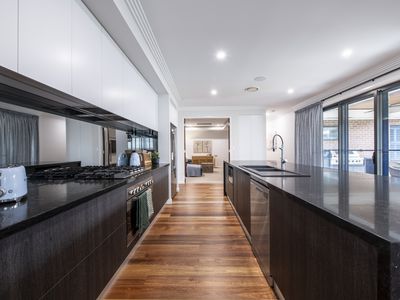 6 Dal Santo Court, Dubbo
