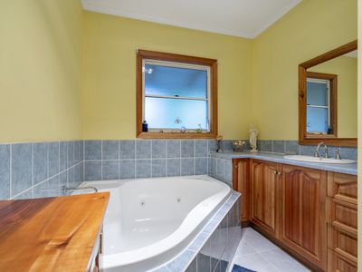 7372 Channel Highway, Cygnet