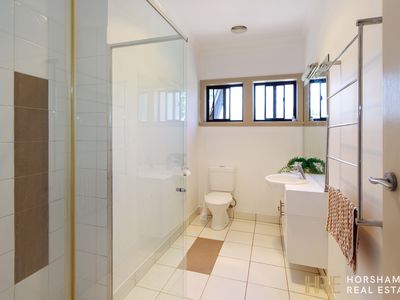 1 Rushbrook Close, Horsham