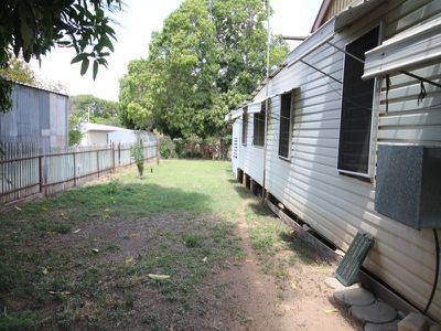 27 Rainbow Road, Towers Hill