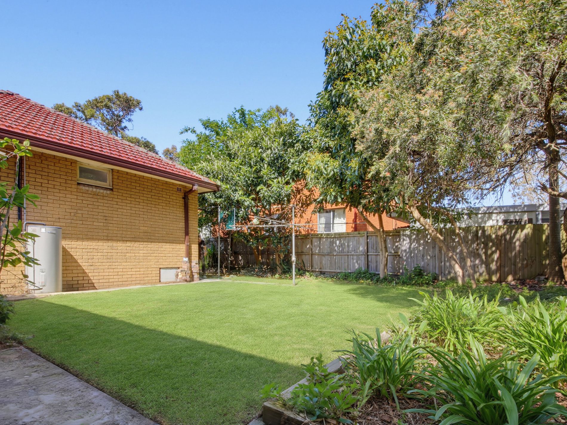 14 Mascot Drive, Eastlakes