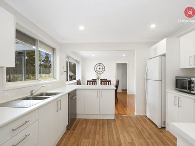 32 Jarrah Avenue, Prestons