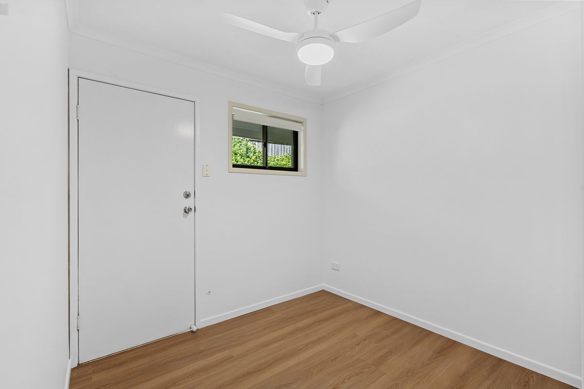 2 / 4 Fishermans Bend, Balmoral