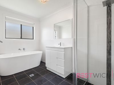 87 Basalt Way, Kelso