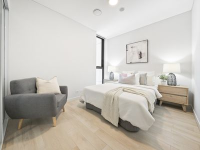 2413 / 11 Wentworth Place, Wentworth Point