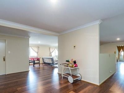 16 Cirrus Way, Coomera