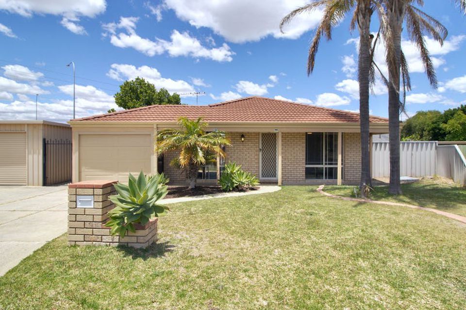 12 Mast Court , Waikiki