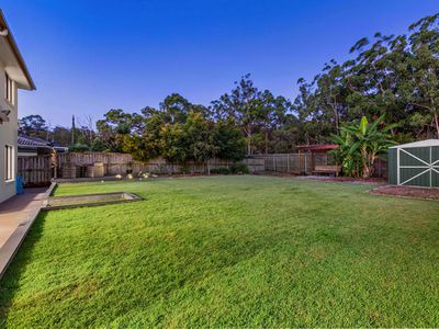 31 Baychester Place, Wakerley