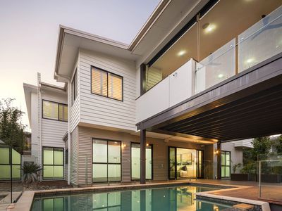 6 Scenery Court, Brookwater