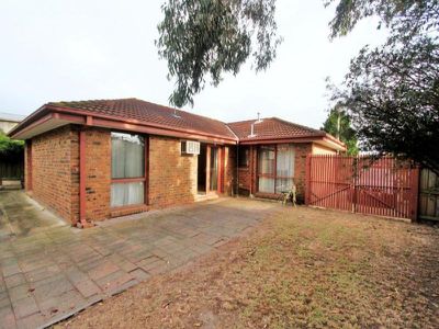 50 Springfield Crescent, Hampton Park