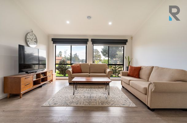 10 Hovea Close, Meadow Heights