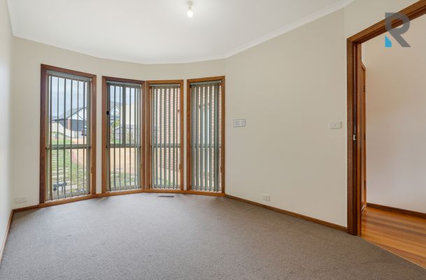 2 / 7 Hawick Court, Greenvale