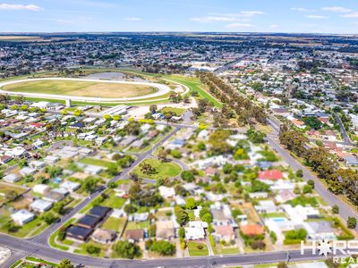 6 Churchill Road, Horsham