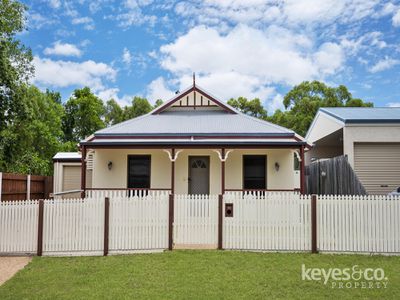 10 Warbler Crescent, Douglas