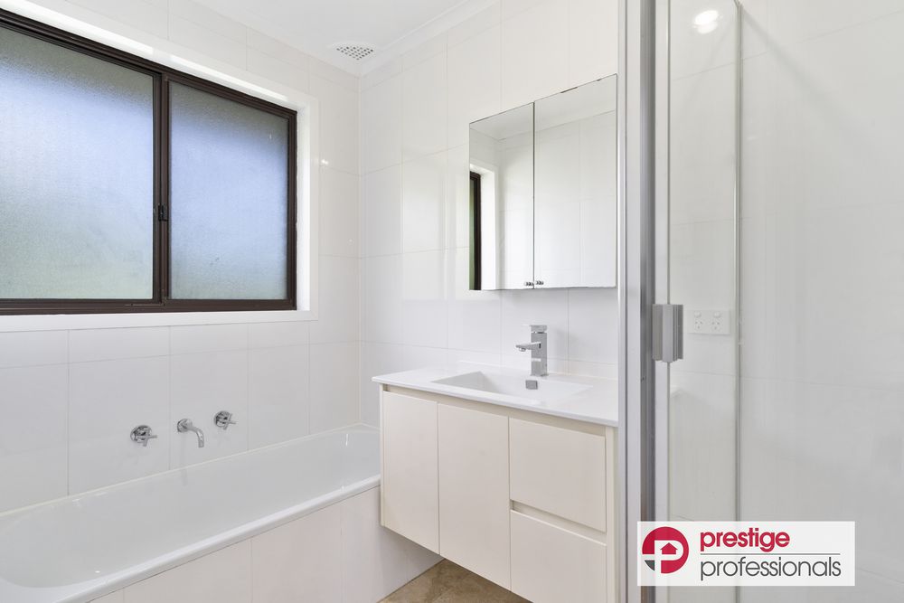 4 Chauvel Avenue, Wattle Grove